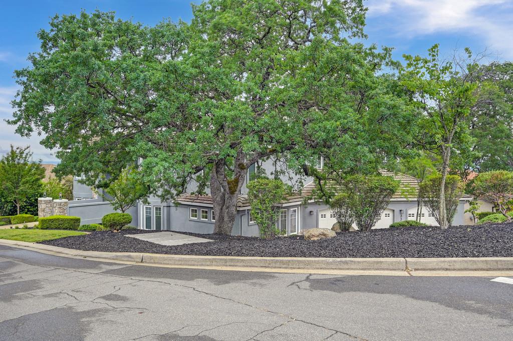 335 Glen Ridge Court