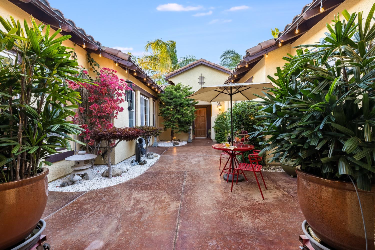 3750 Clubside Lane