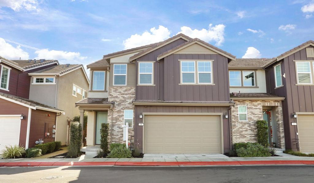 Photo of 98 E Calder Drive, Mountain House, CA 95391 (MLS # 226015696)