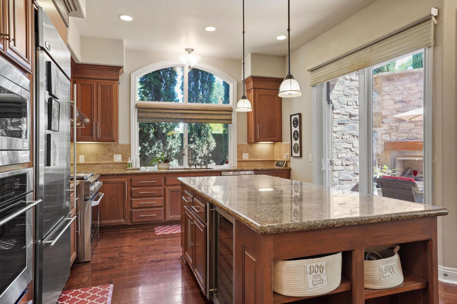 2430 Pavilions Place Lane 504