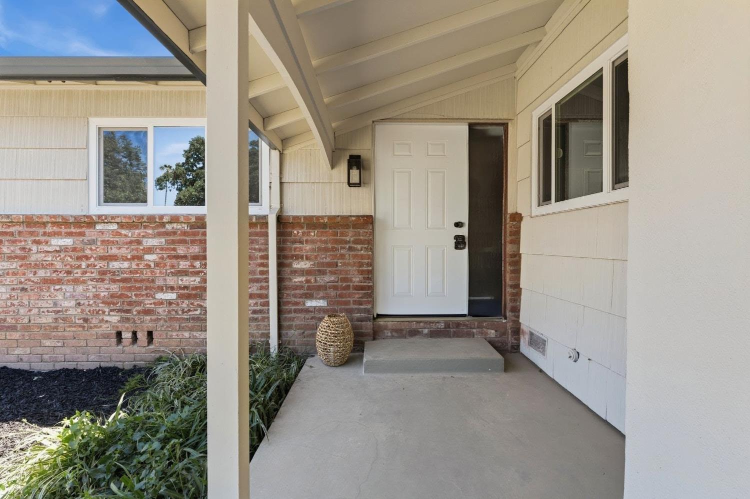 3445 Rosemont Drive