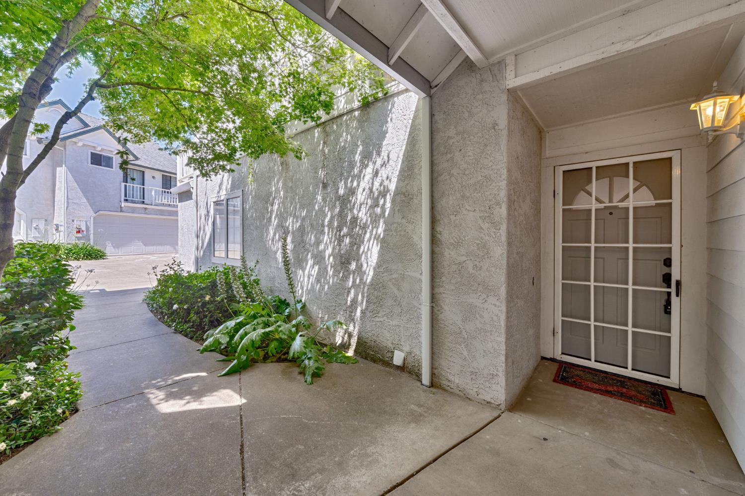 2575 Meadow Lane 7