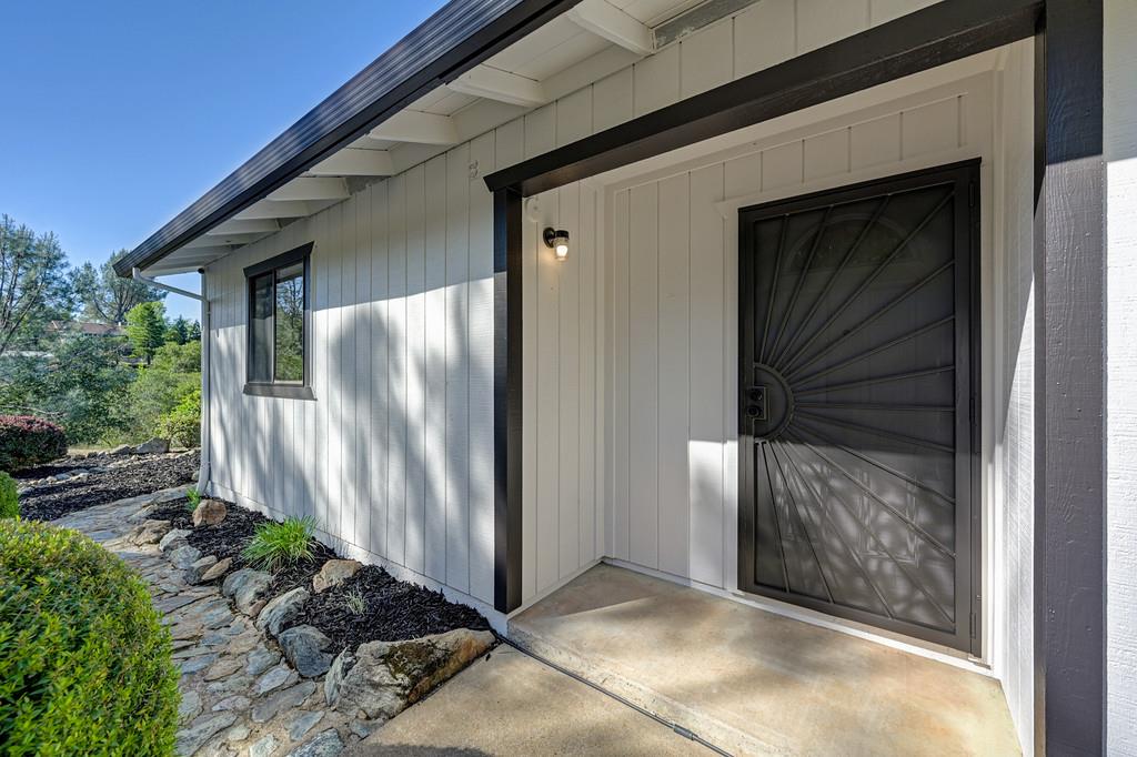 4390 Hillwood Drive