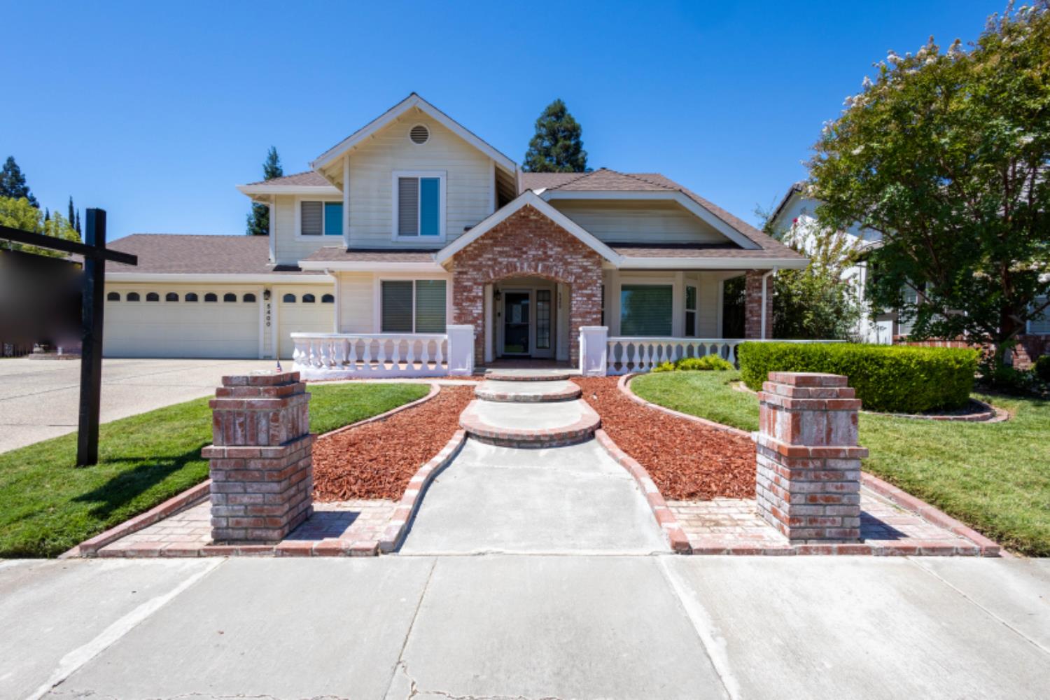 5400 Lawnview Way