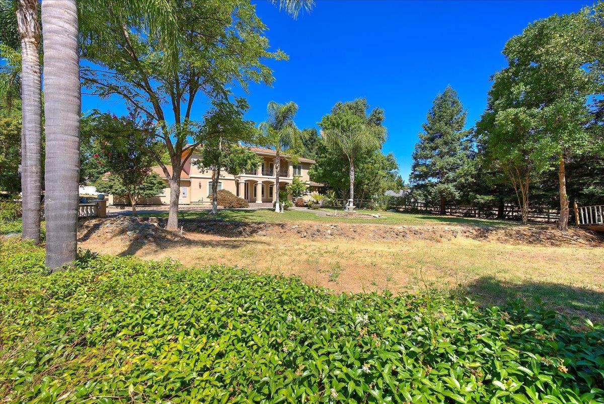 7121 Almond Avenue