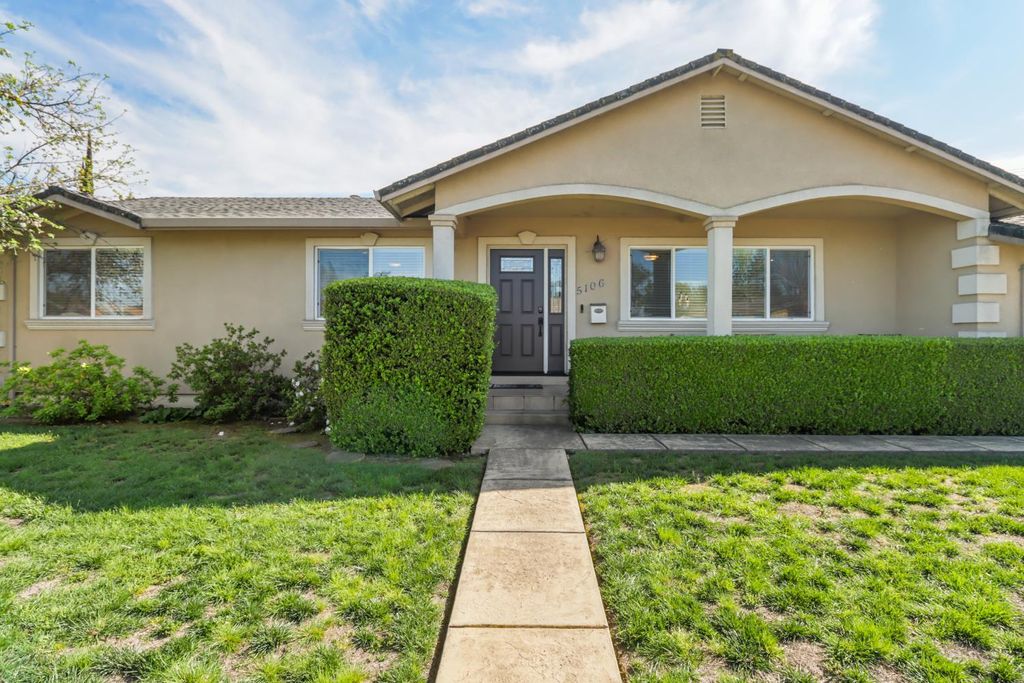 Photo of 5106 Mckinney Way, Carmichael, CA 95608 (MLS # 226031133)