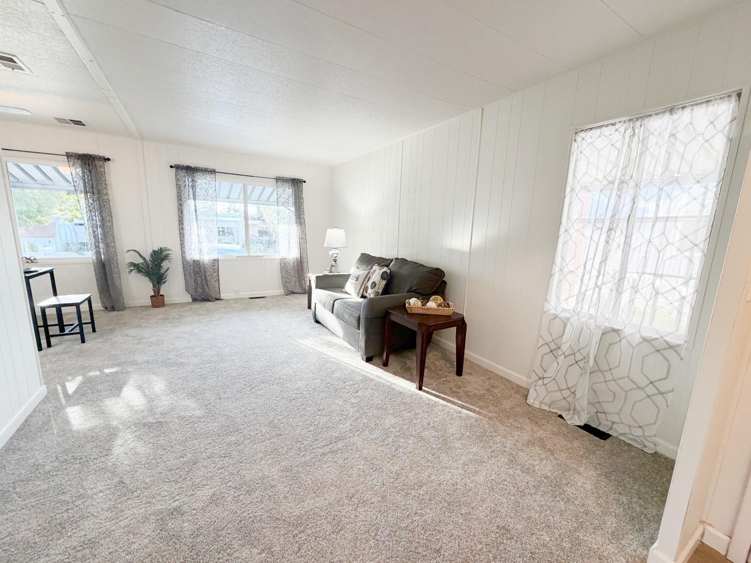 5202 Brook Park Lane