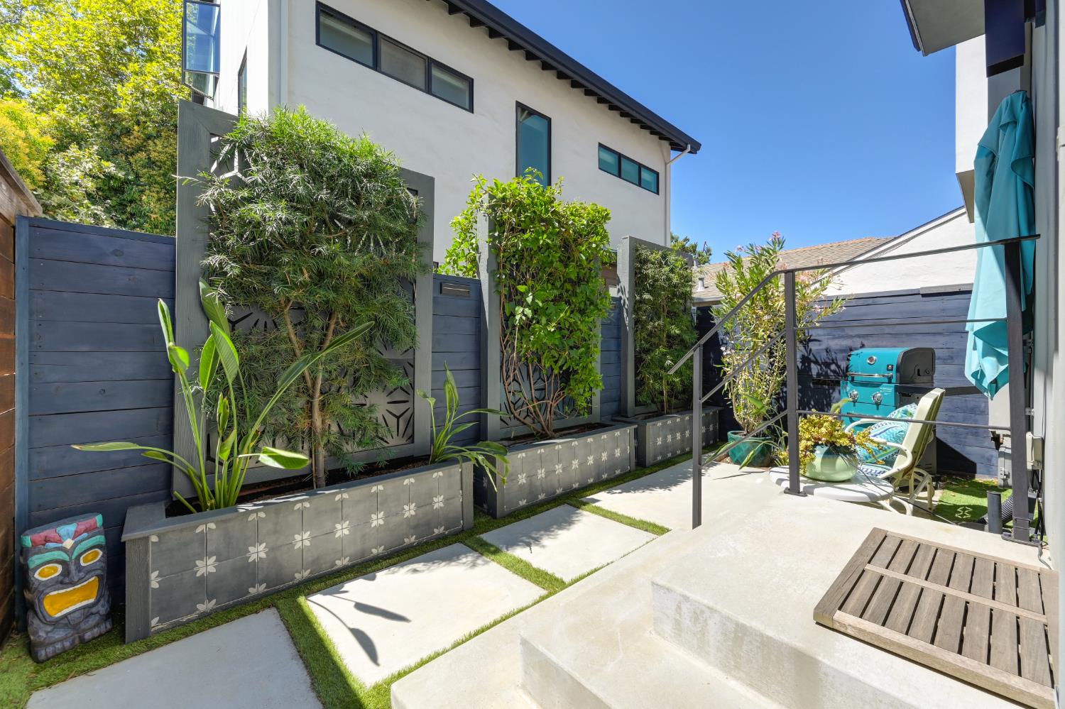 2340 River Cats Alley