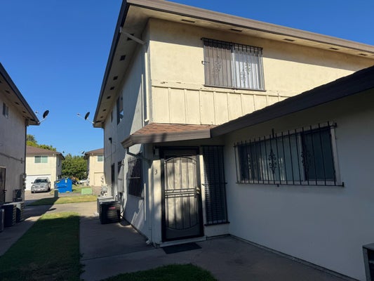1331 PINETREE DR UNIT 3, STOCKTON, CA 95203 - Image df2d4d9fe85e1e7ff5bb2bc767d2d582/3951860914