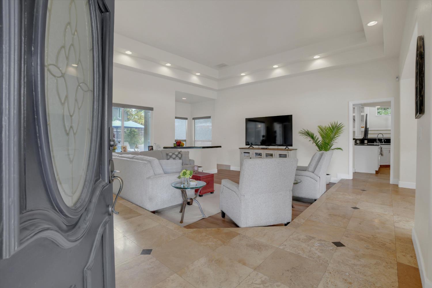 1945 Foxtail Court