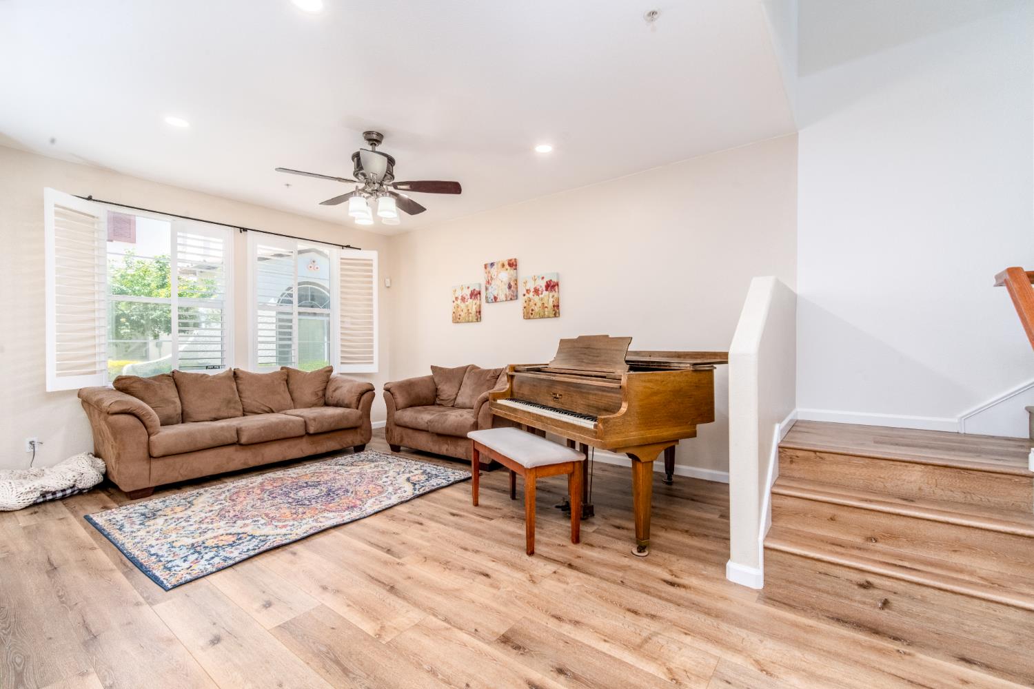 8156 Crystal Walk Circle