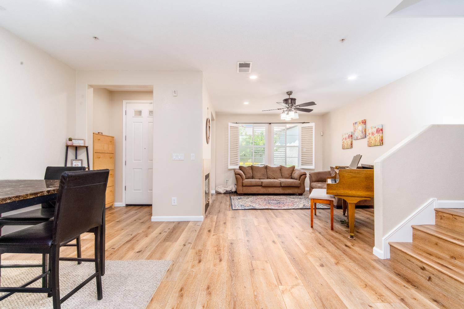 8156 Crystal Walk Circle
