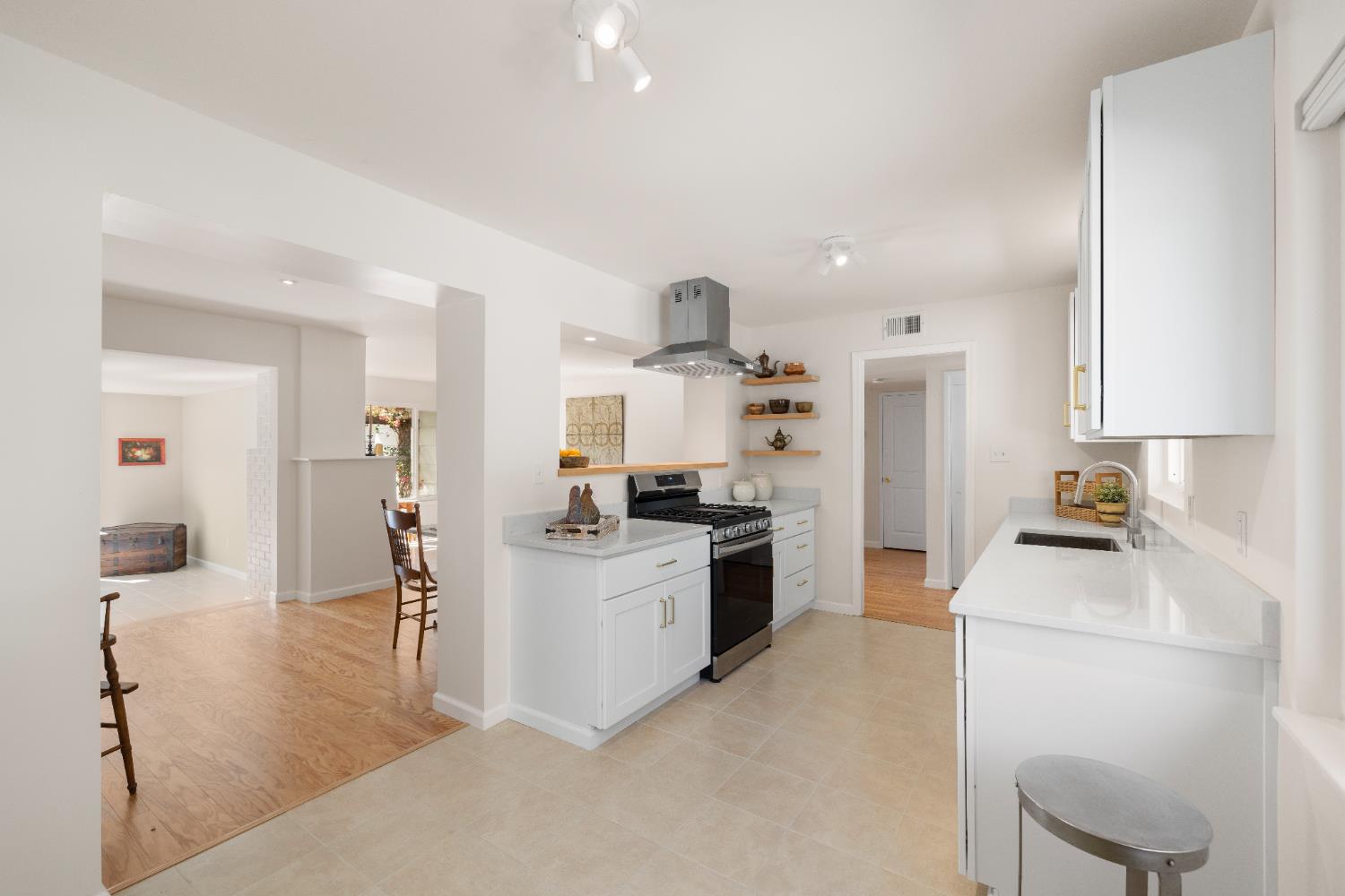 3016 Tamalpais Way