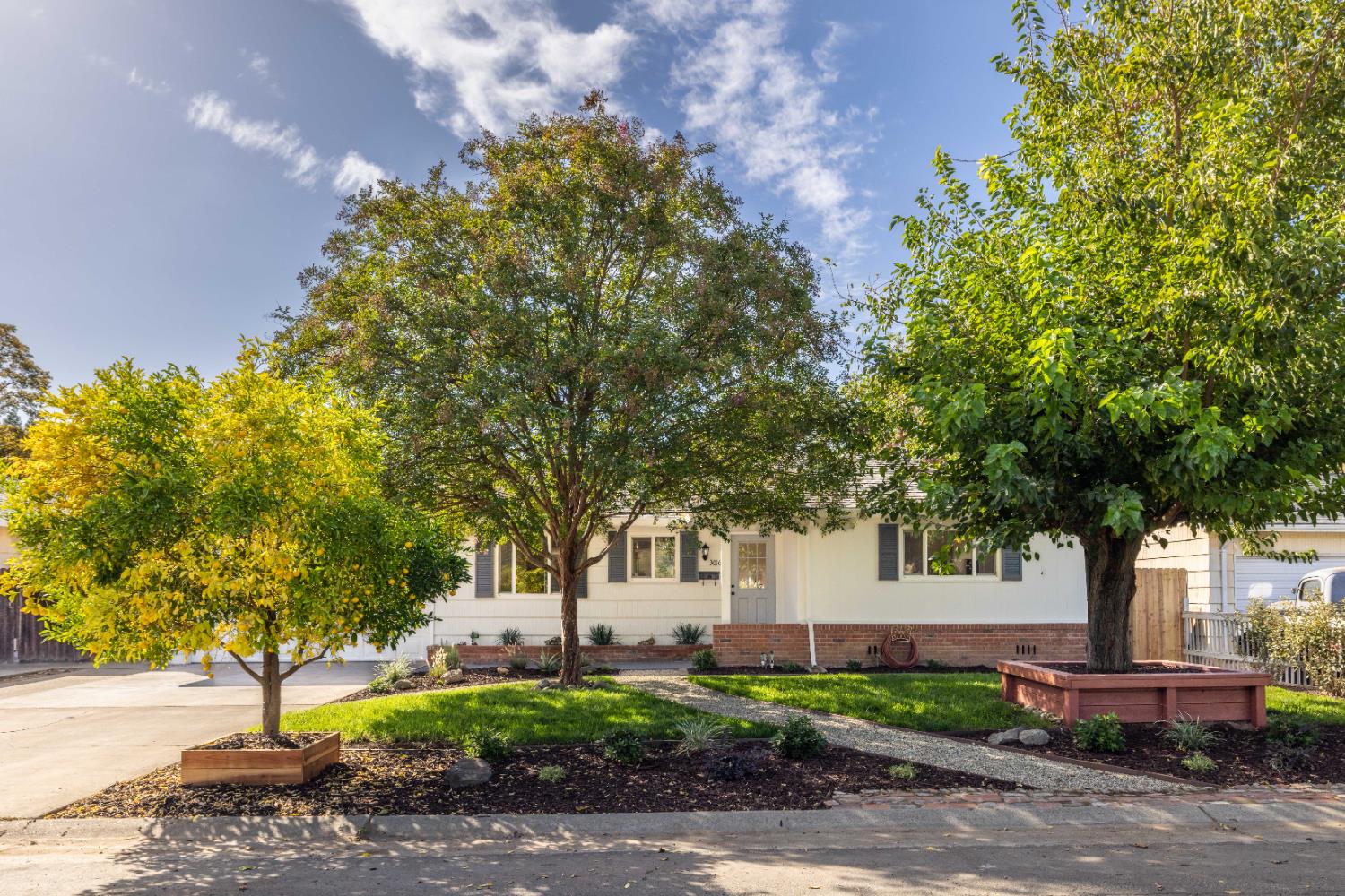 3016 Tamalpais Way