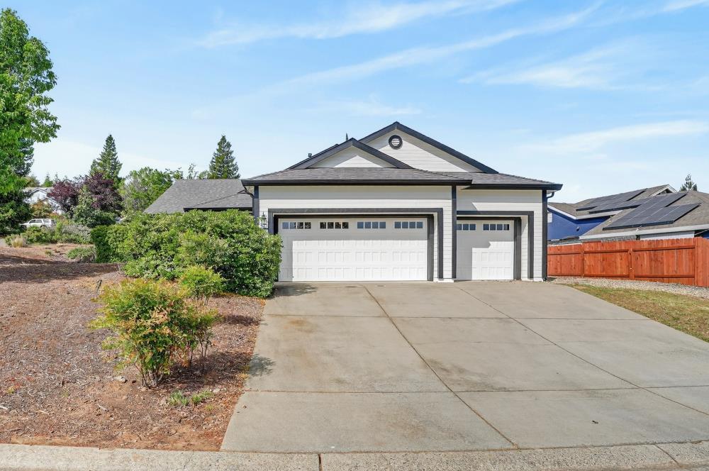 3822 Trestle Glen Court