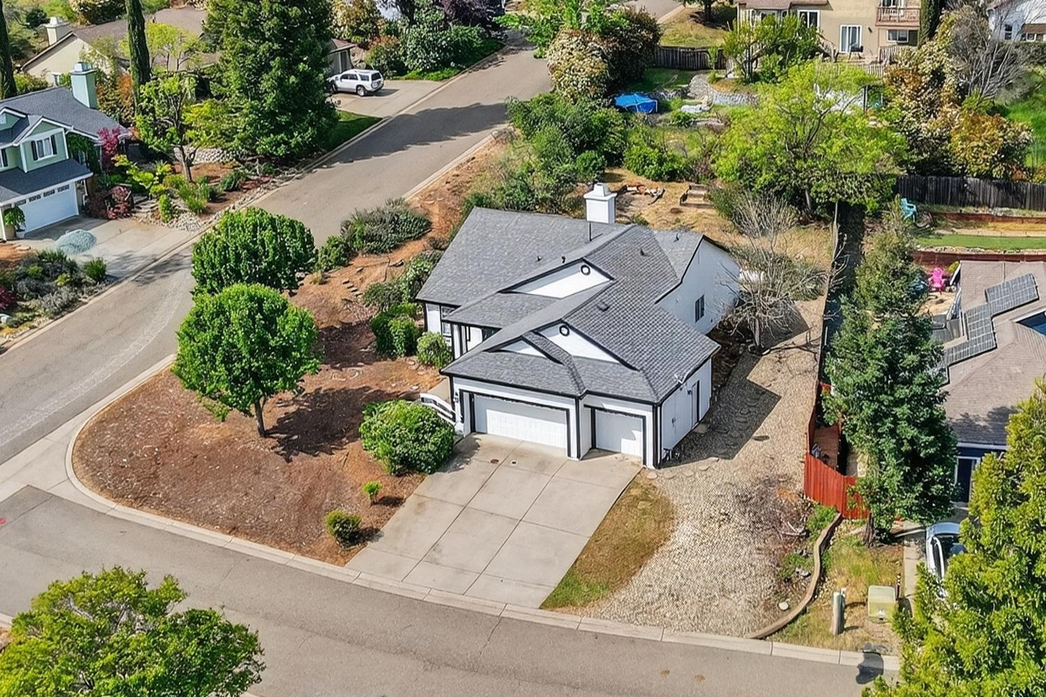 3822 Trestle Glen Court