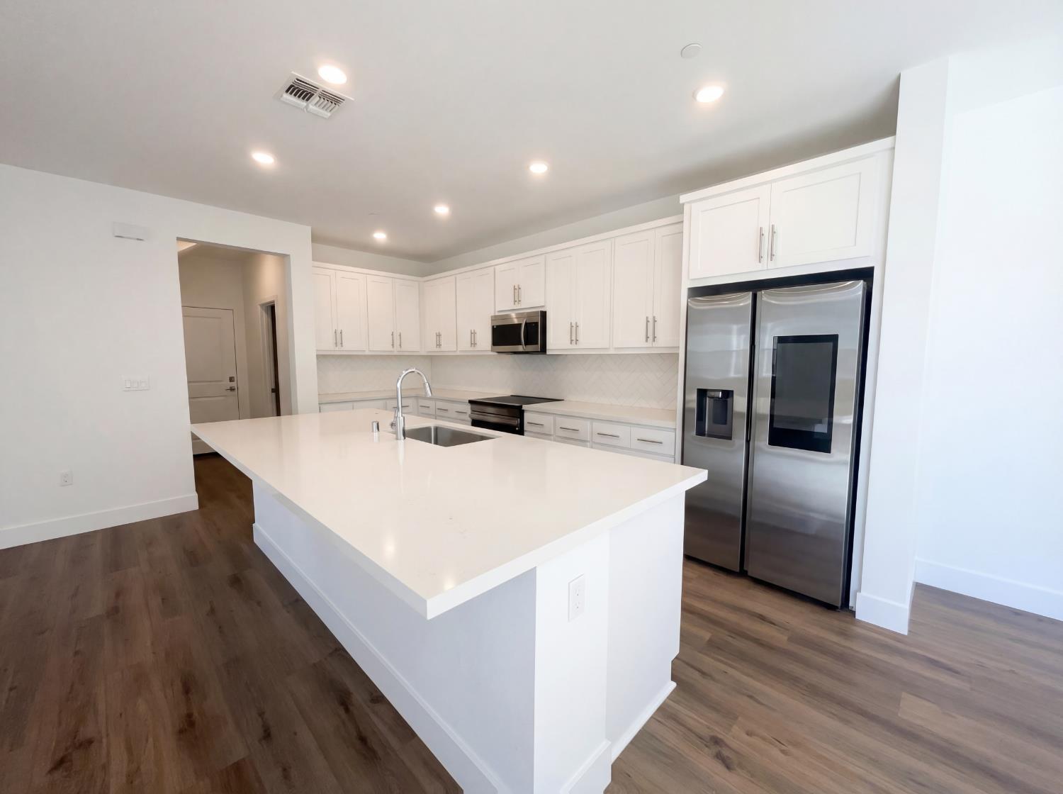 408 N Palm Springs Way