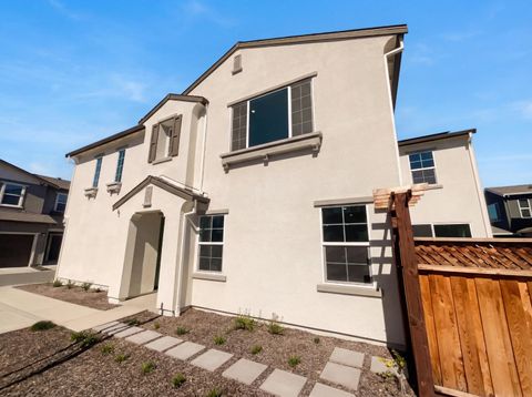 408 N Palm Springs Way Tracy CA 95391