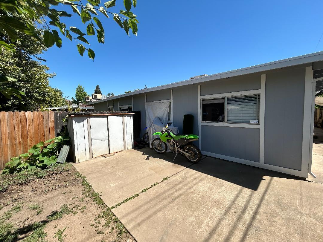 10427 El Mercado Drive