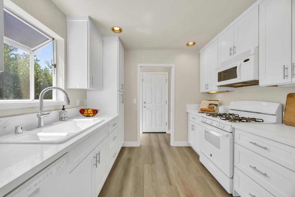 2501 Ryan Court