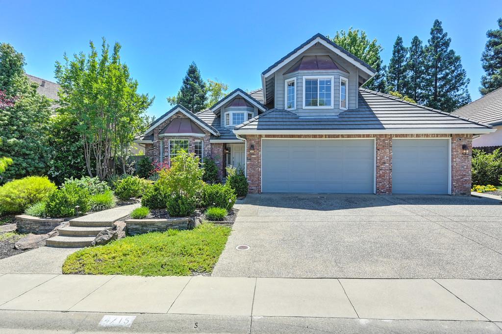 4715 Copperfield Circle