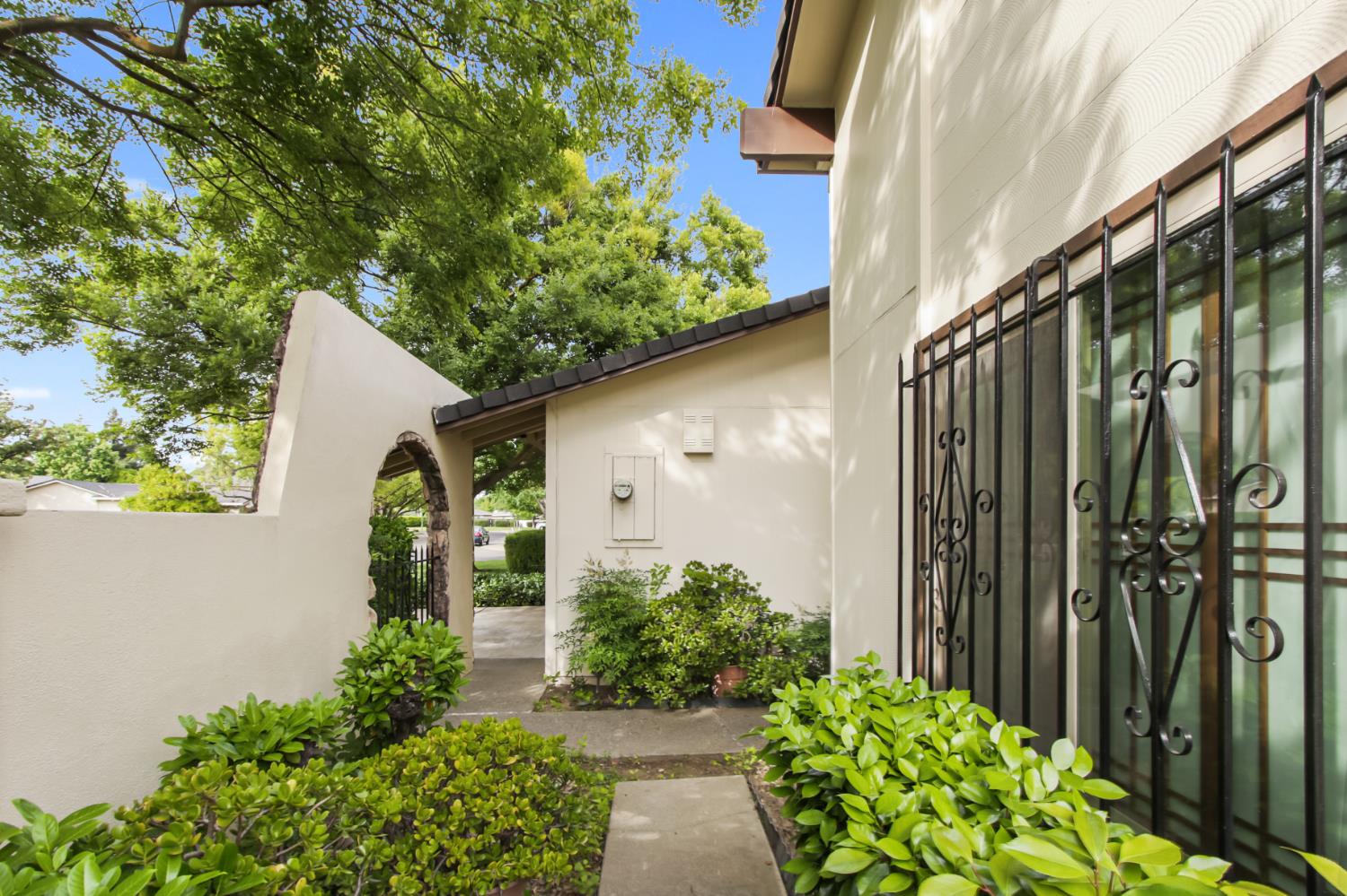 5883 Kahara Court