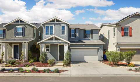 7221 Diamond Avenue Tracy CA 95377