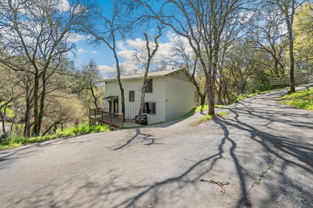 Photo of 4281 Idle Creek Drive, Shingle Springs, CA 95682 (MLS # 226024131)