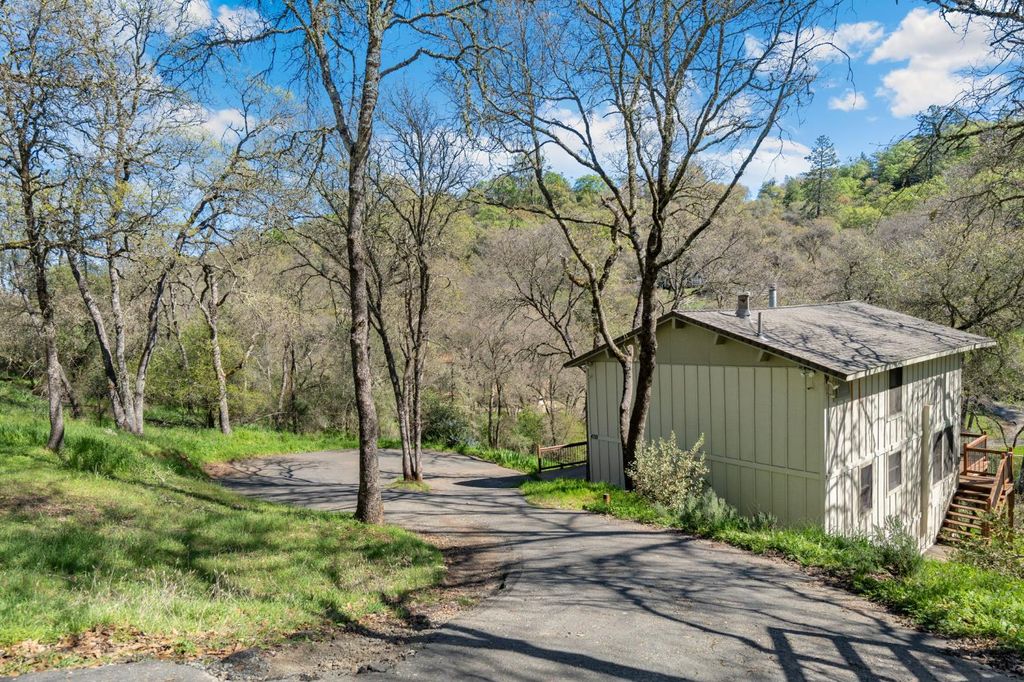 Photo of 4281 Idle Creek Drive, Shingle Springs, CA 95682 (MLS # 226024131)