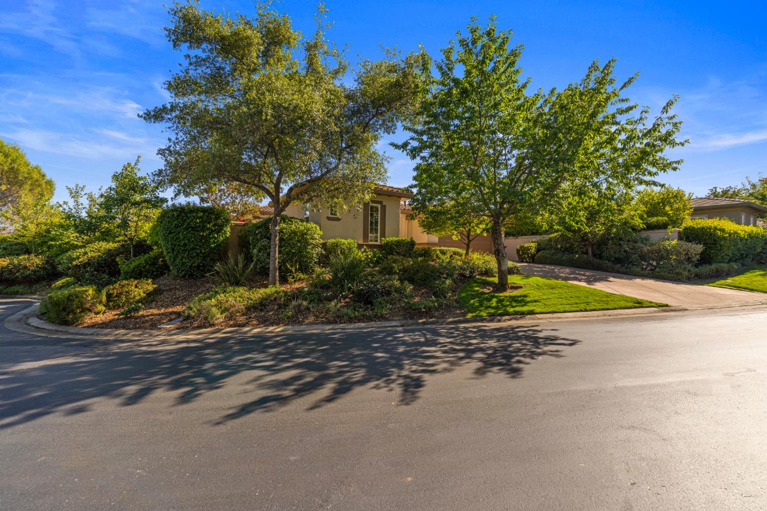 832 Royal Troon Place