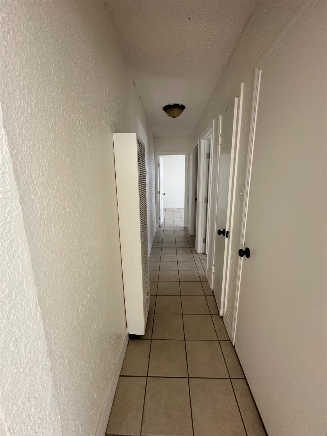 1045 W Santa Fe Avenue