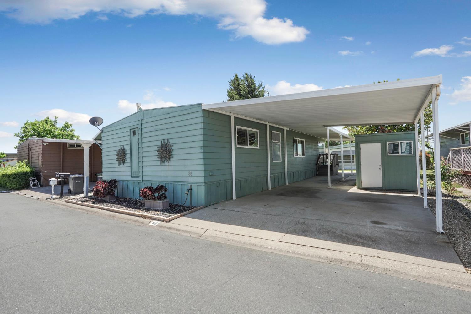 19690 N Highway 99 86