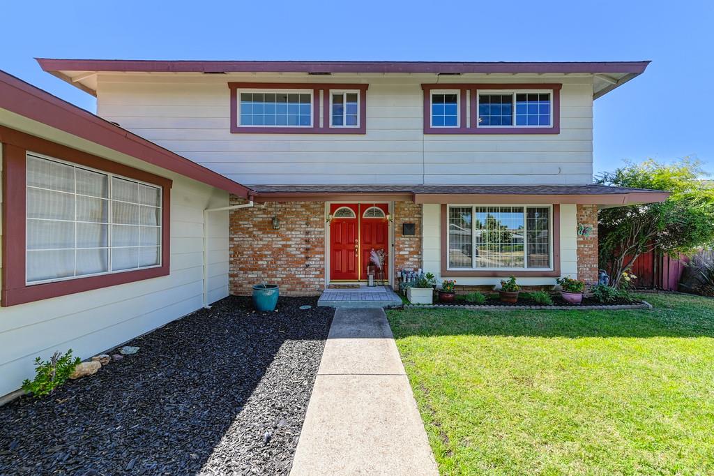6716 Oaklawn Way