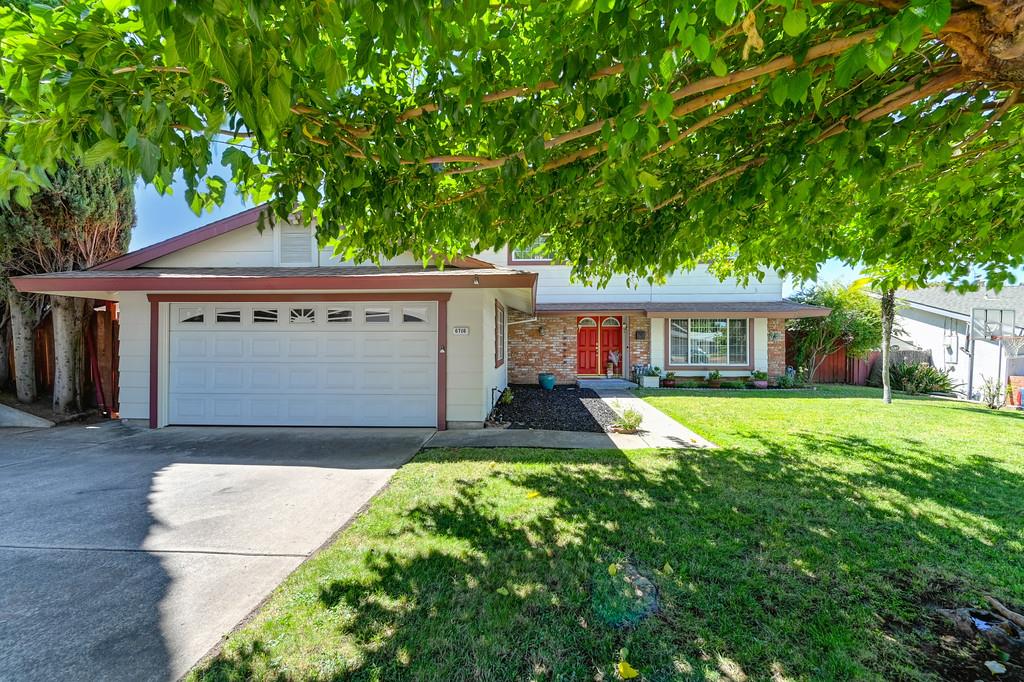 6716 Oaklawn Way