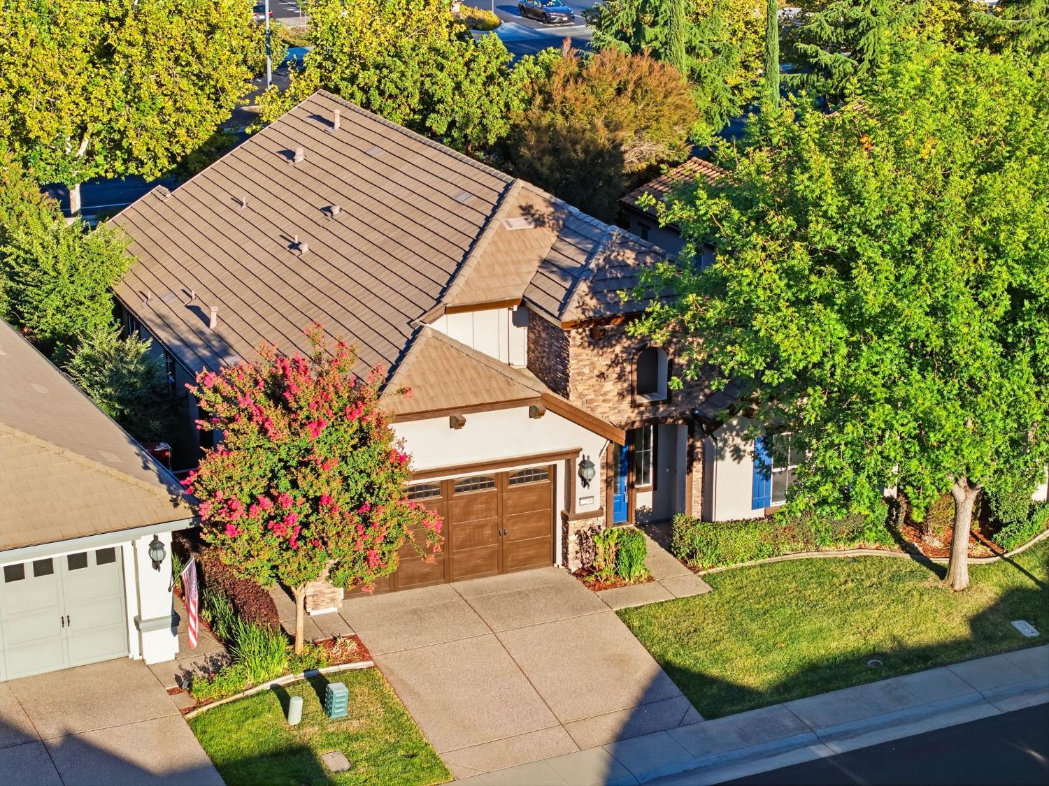 2200 Benton Loop