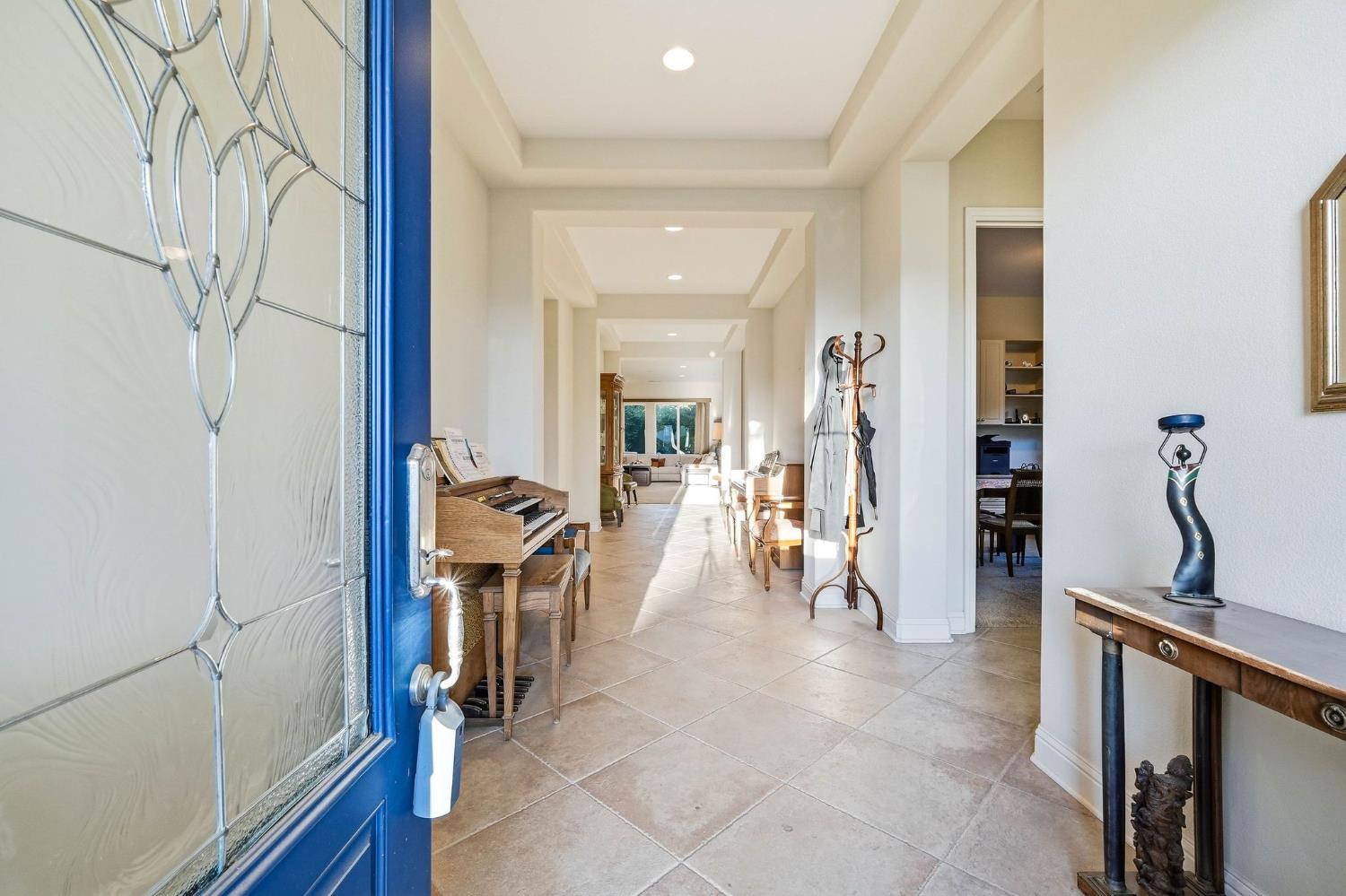 2200 Benton Loop