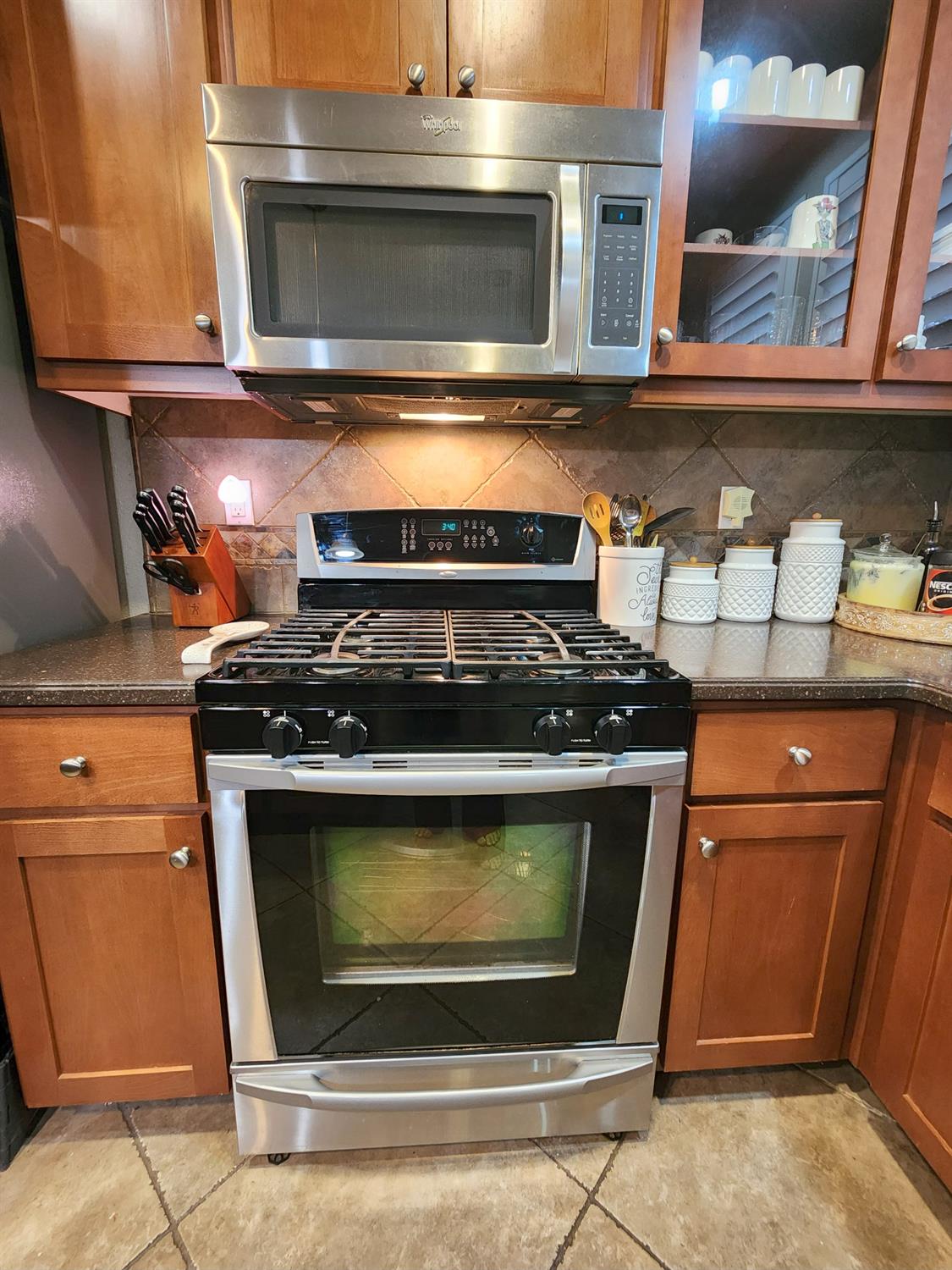 2500 Cottage Pointe Drive