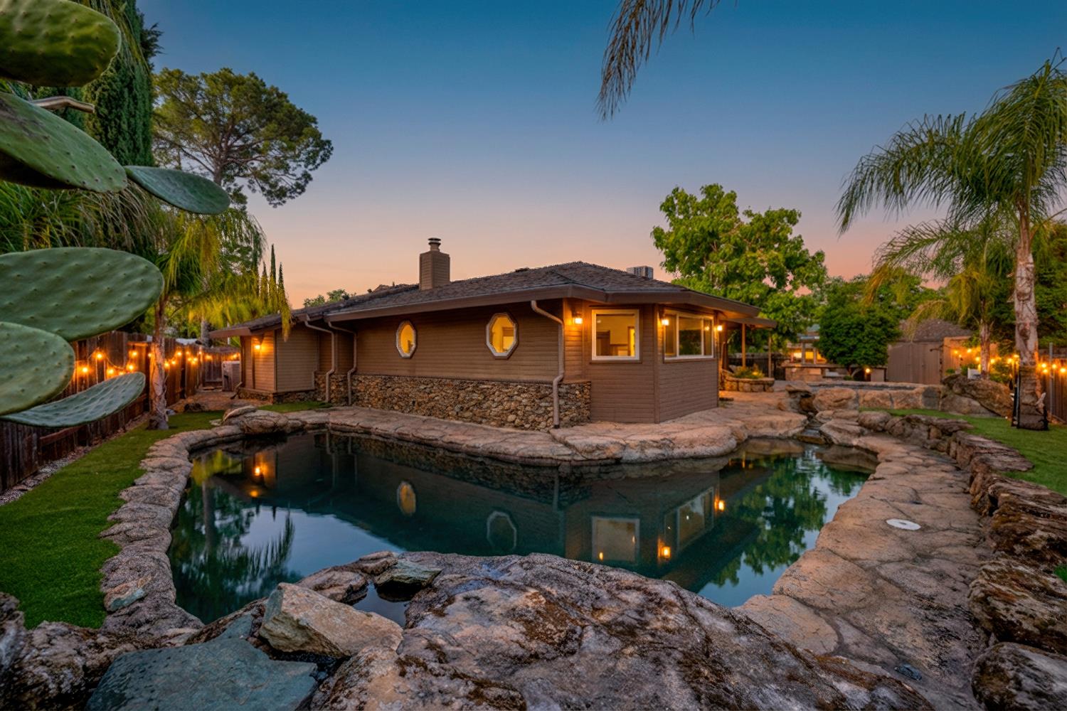 3021 Waterman Court