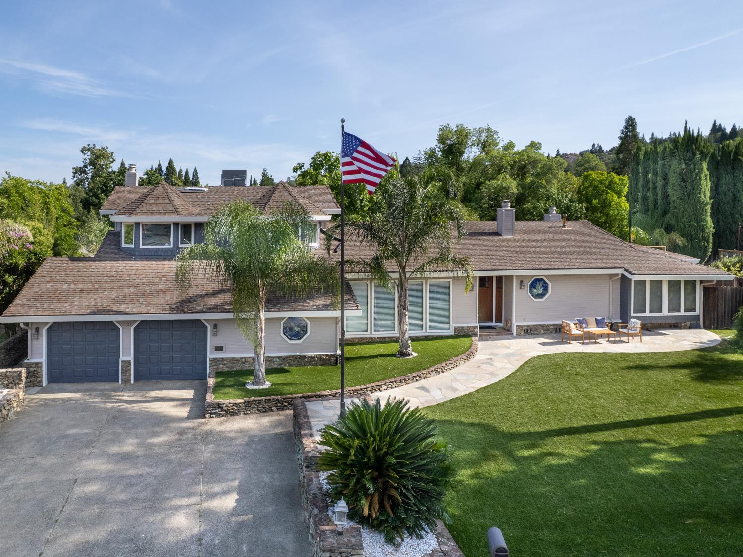 3021 Waterman Court