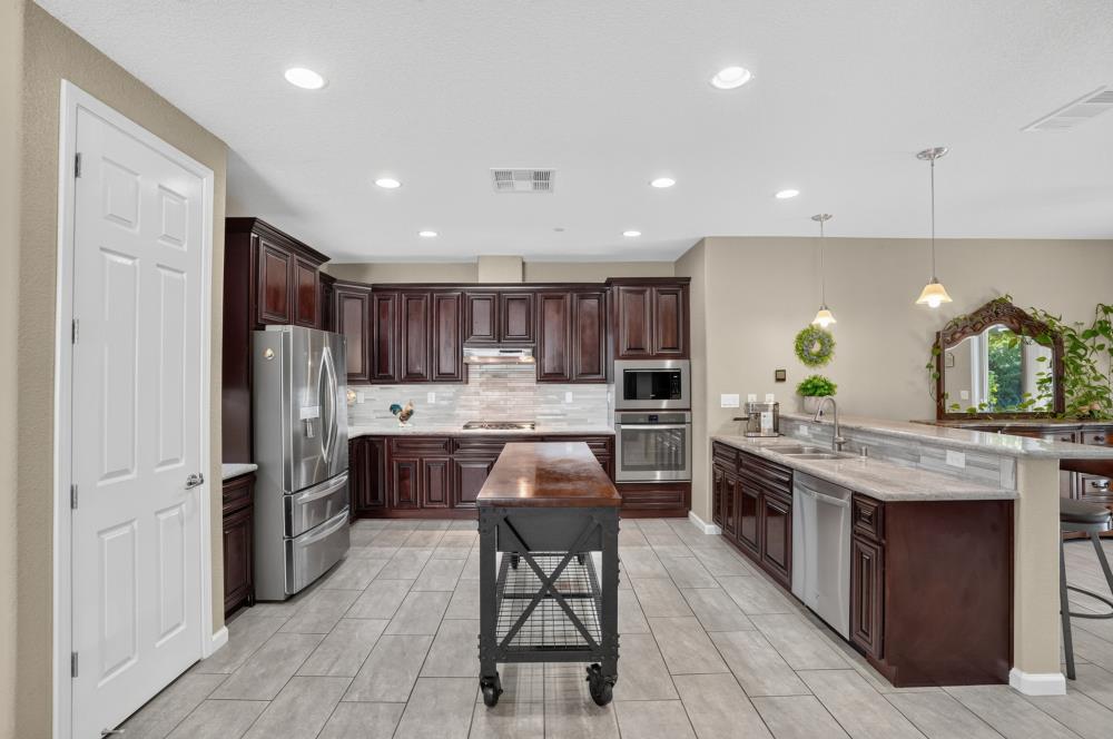 1358 Sundance Dr