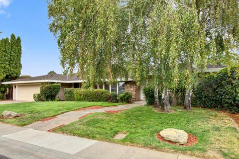 868 Wixford Way, Sacramento, CA 95864 - #: 225112947