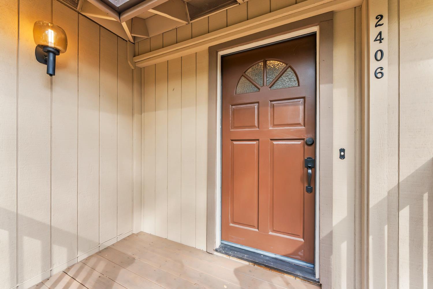 2406 Knollwood Drive