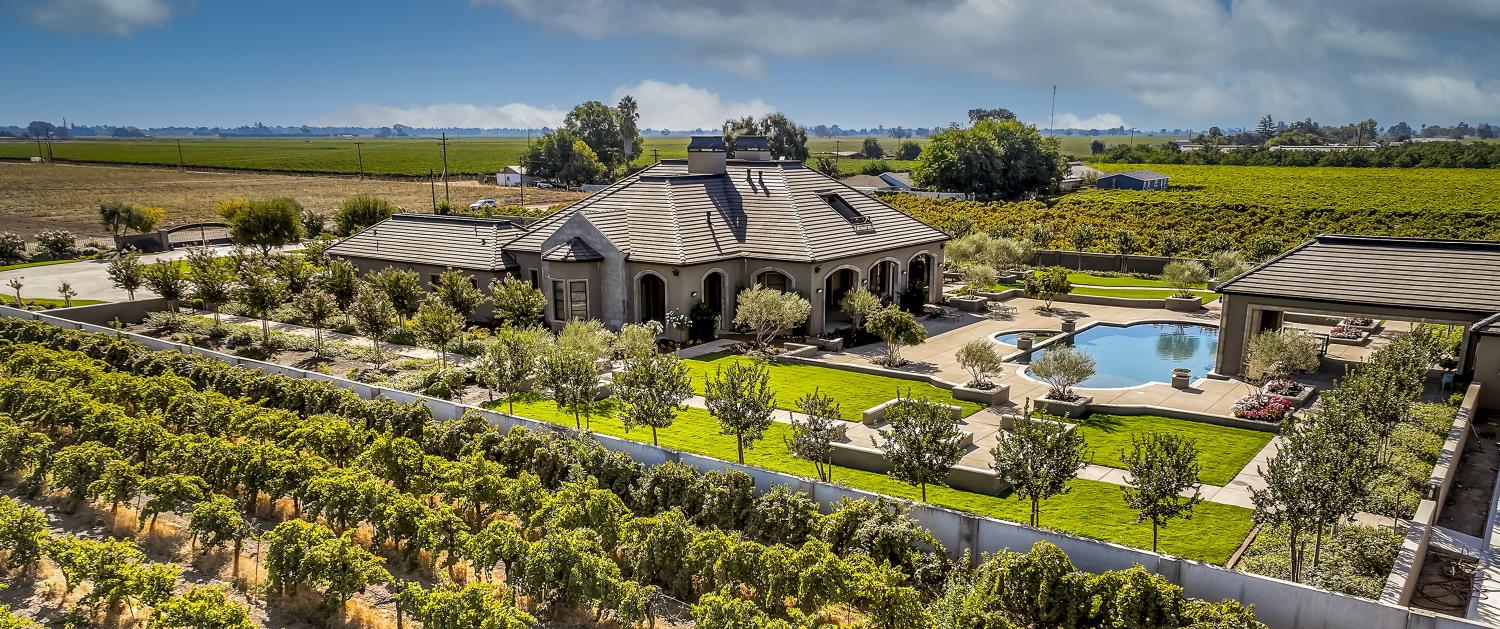 22215 N Devries Road