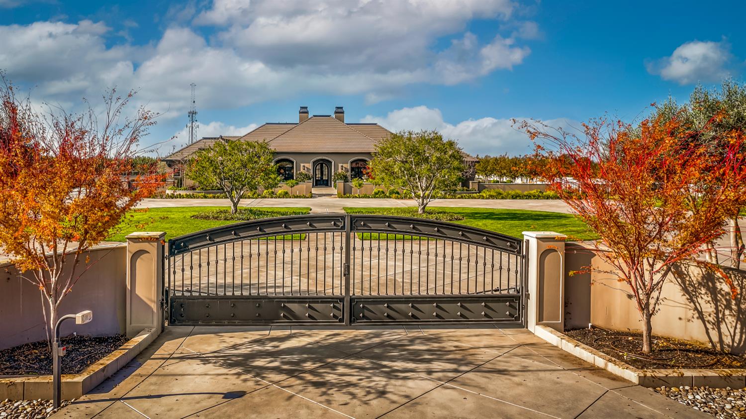 22215 N Devries Road