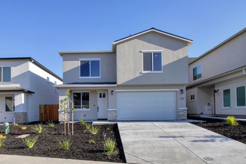 8268 Ghislaine way Antelope CA 95843