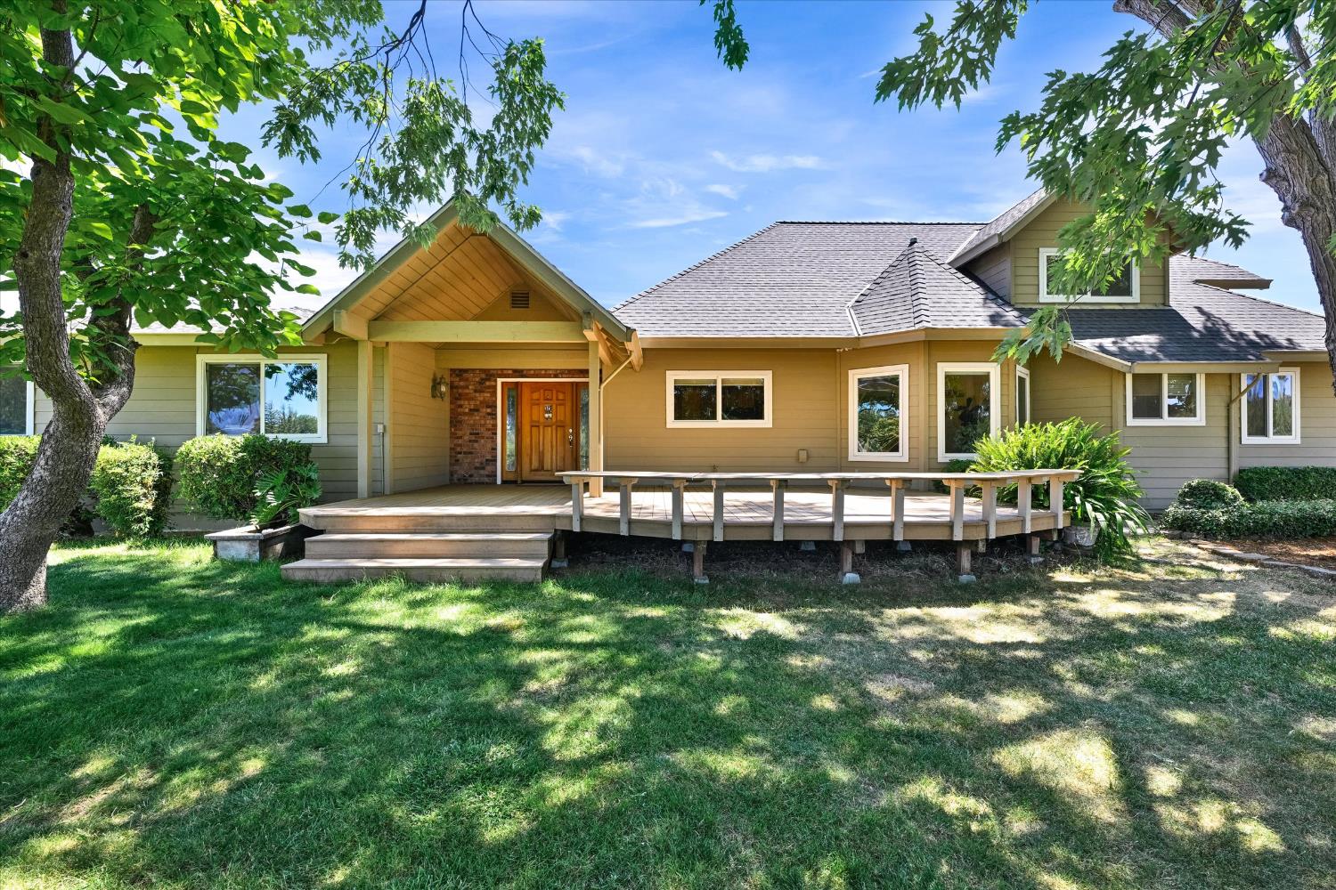 4495 Country Road