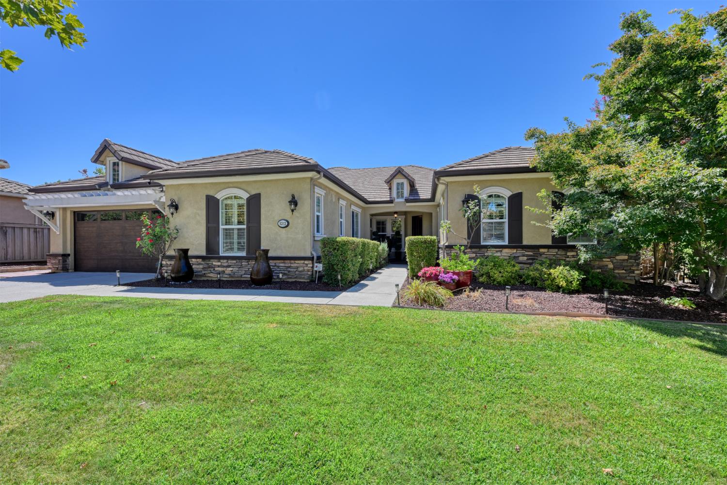 9313 Eagle Springs Place