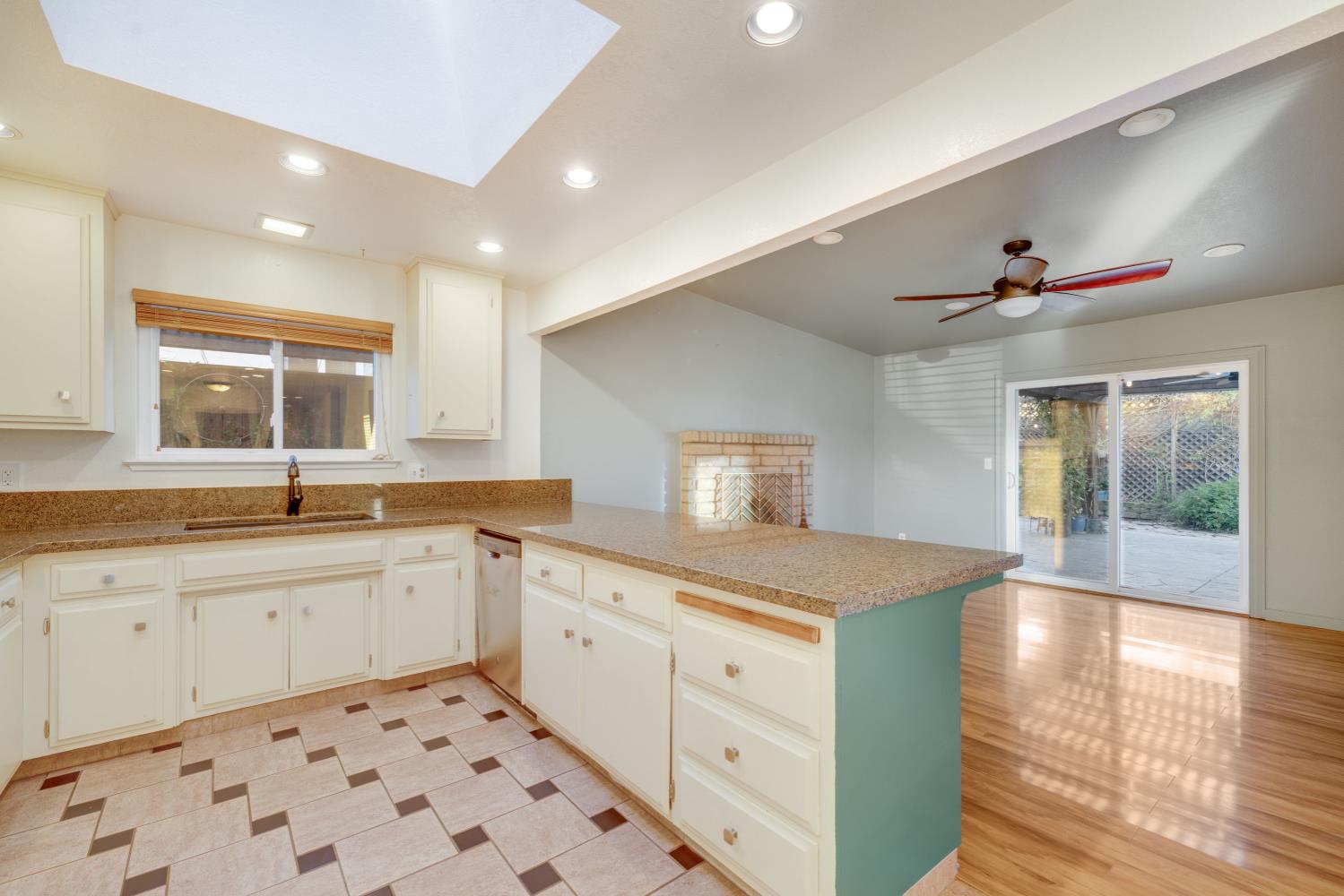 4363 Plantation Drive