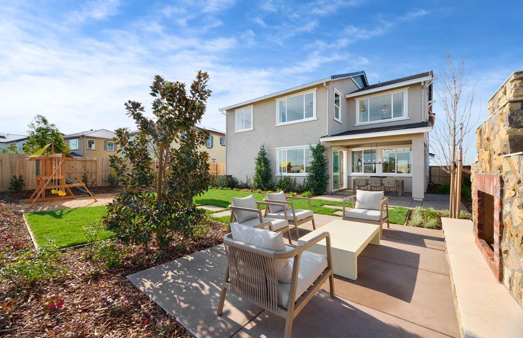 Photo of 2749 Nicole Gee Drive, Roseville, CA 95747 (MLS # 226004947)