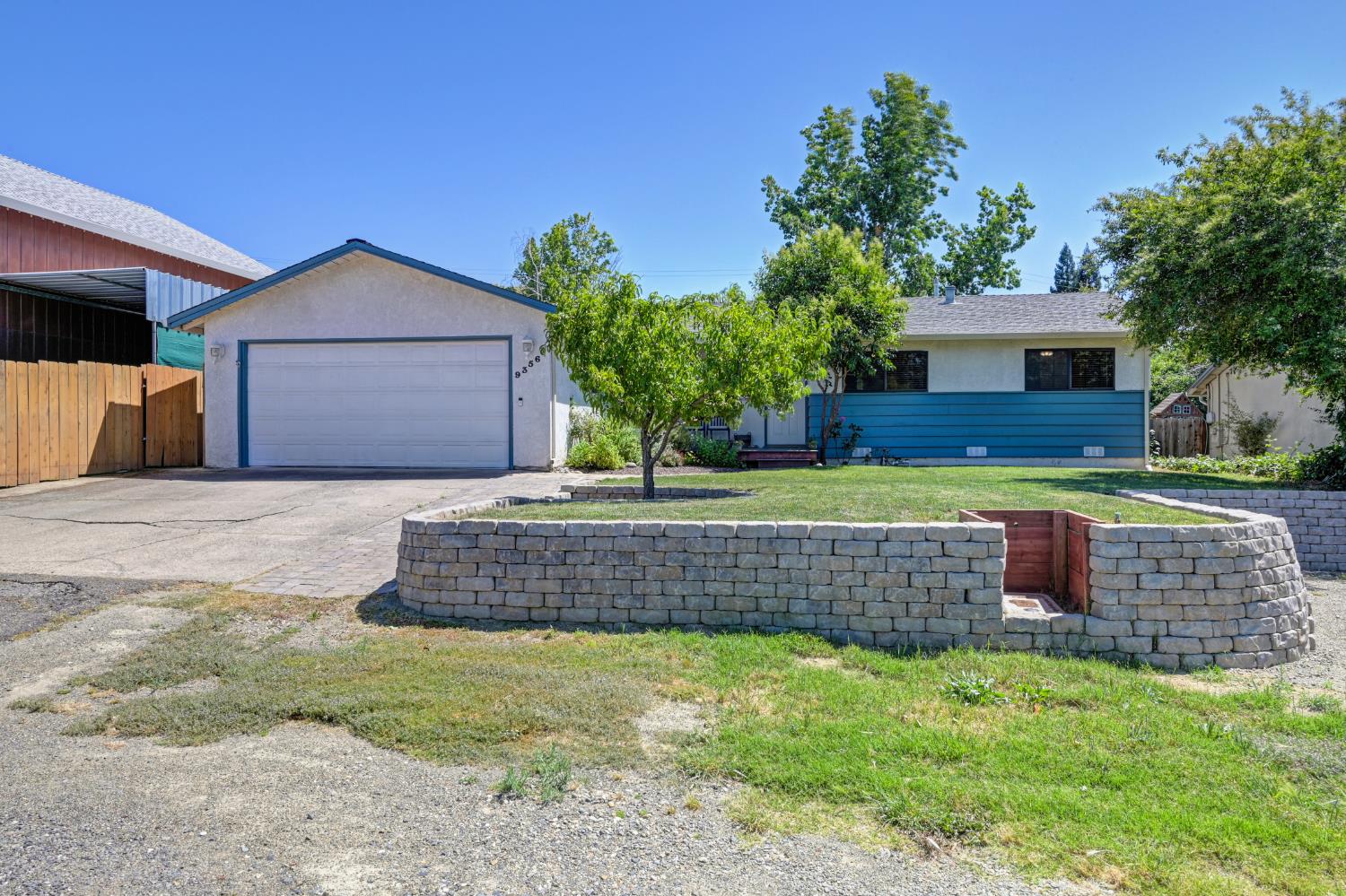 9356 Manette Way